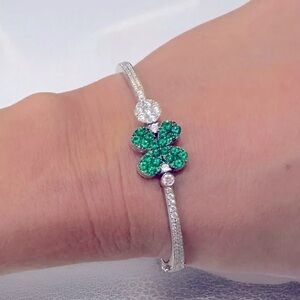 18K WG Diamond and Emerald Reversible Bangle Bracelet / 18,65g